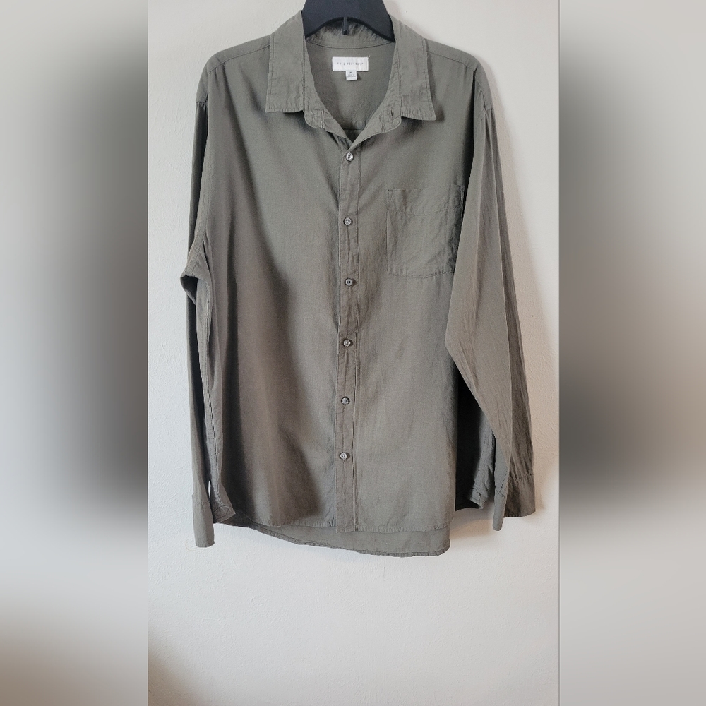 Mens Free Assembly dress shirt